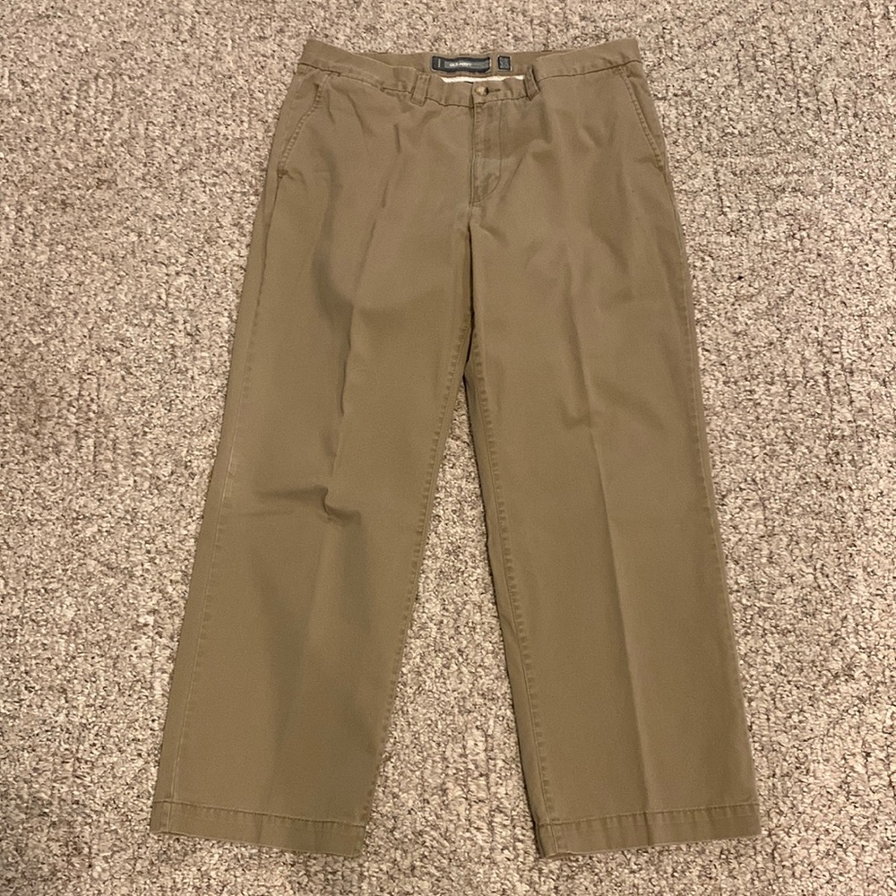 10. Old Navy Men’s Khakis 38 x 30